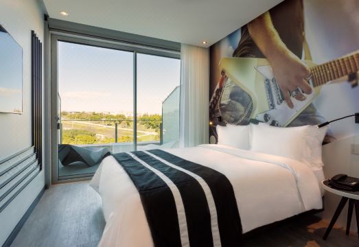 호텔 수영장 사진