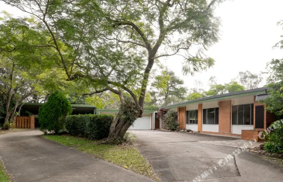 布魯克菲爾德度假酒店