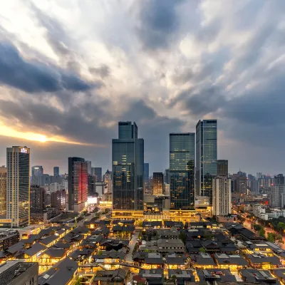 Kuanju Hotel (Chengdu Kuanzhai Alley People's Park Subway Station Branch) Các khách sạn gần Đường Qintai