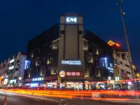 GM Grand Moments Bandar Sunway Hotels near Monash University Malaysia