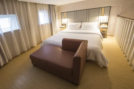 HanTing Hotel (Shanghai Jing'an Temple Subway Station)