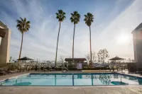 Dana Point Marina Inn - Beach