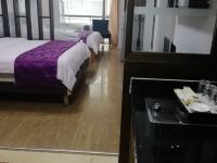 深圳四季家人酒店式公寓 - 双床房