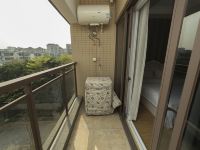 西尔曼公寓(广州番禺清河市场店) - 高级双床房