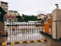 維葭精品飯店（大餘永福樓店） 易捷便利店附近的飯店