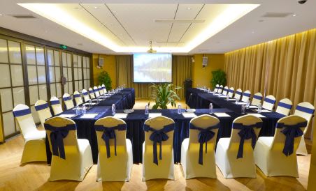 Echeng Hotel (Beihai Underwater World) - Housity