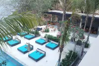 Louis Kienne Resort Senggigi - Pool
