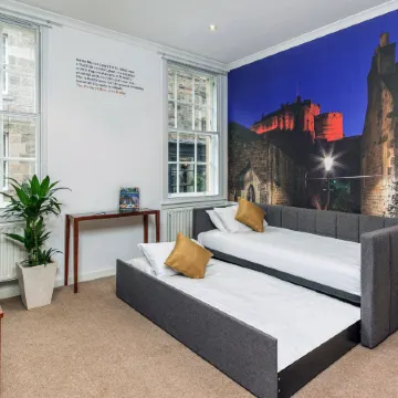 Stewart by Heeton Concept – Aparthotel Edinburgh Отели рядом с достопримечательностью «Эдинбург Олд Таун»