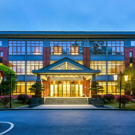 Duyun Maojianli Hotel (Qinhan Film City)