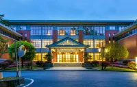 Maojian Boutique Holiday Hotel