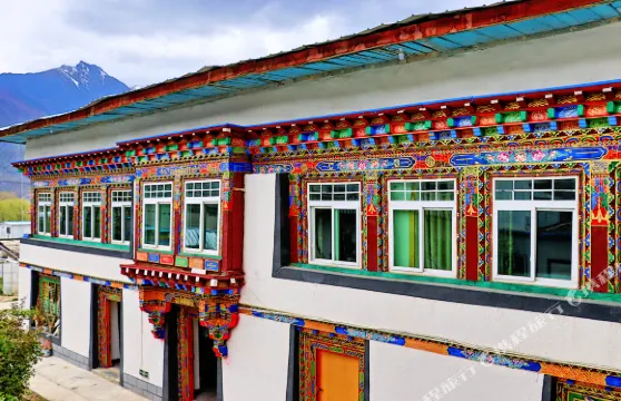 米林大峽谷桃源雪峯客棧