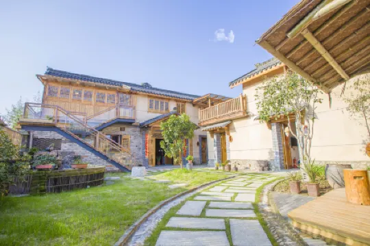 Songyang Yuequanzhuang Inn