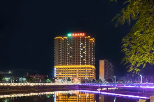 Vienna Hotel (Xinyi Jiaoyucheng River View) - Pysäköinti