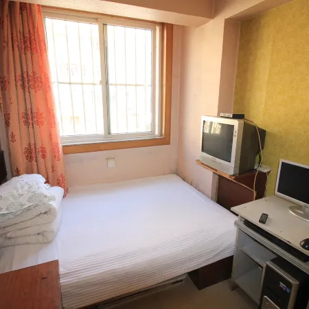 Qixia Wanfuda Hostel