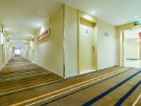 城市便捷酒店(重庆杨家坪步行街轻轨站店) - 公共区域