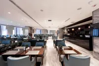 Junchen Hotel - Bintang 5