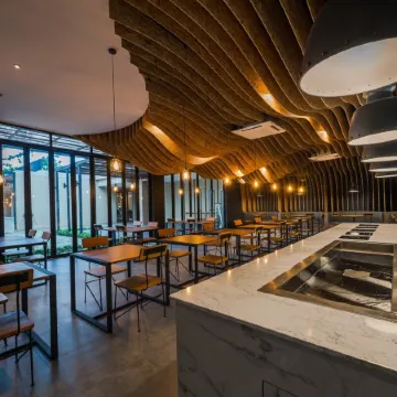 The Gallery Hotel NaiHarn Отели рядом с достопримечательностью «Мыс Промхтеп»
