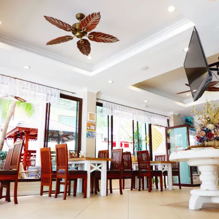 Aiyaree Place Hotel