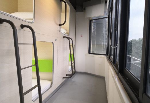 숙소 공용 공간 및 편의 시설