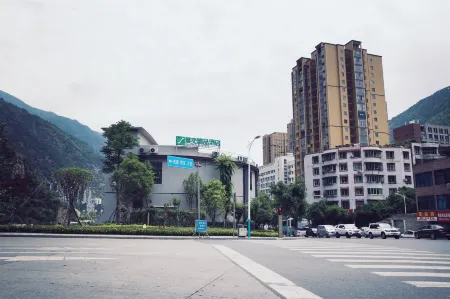 Jingyi Boutique Hotel