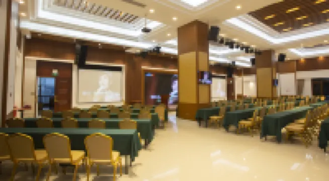 Century Seaview Hotel