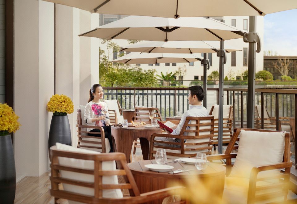 2. 충밍 진마오 하..