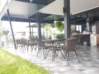 It's me Keawanong Hotel - 2-Star