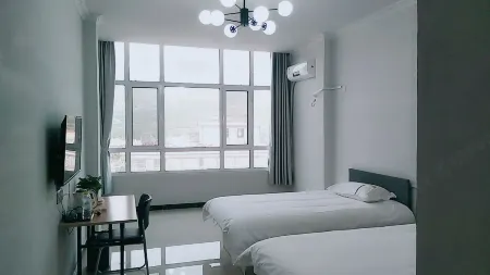 Feixian Yicheng Express Hotel Отели рядом с достопримечательностью «Yimeng Mountain Inzone Tianmeng Tourist Area»