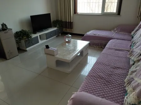 Laotingxuan Seaview Apartment Отели рядом с достопримечательностью «Li Dazhao Memorial Hall (South Gate)»