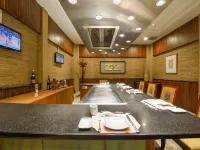 瀋陽黎明格蘭雲天國際飯店（中街長安路地鐵站店） 万莲附近的飯店
