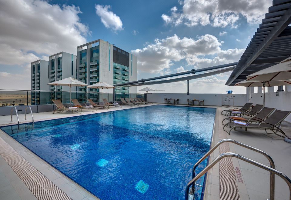 1. 더 S 호텔 알..