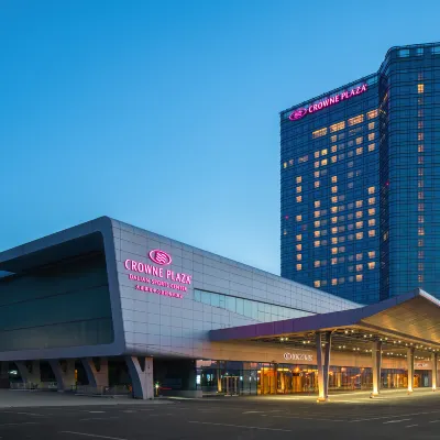 Crowne Plaza DALIAN SPORTS CENTER by IHG Hotels near Dalianxi Railway Station