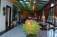 Chunpu Renjia Nongjiayuan