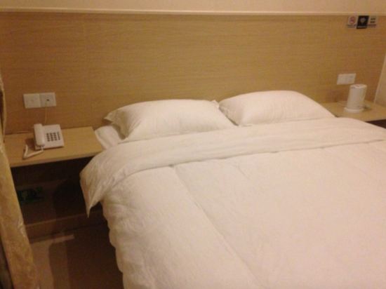 Changshu Dongcheng Business Hotel