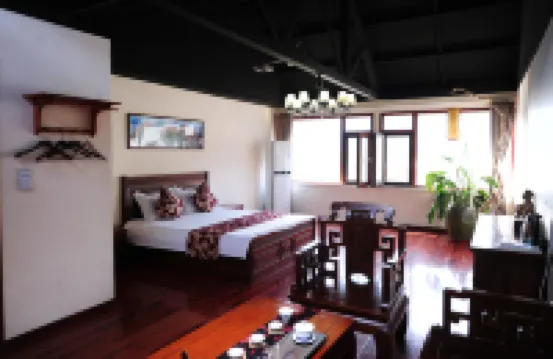 青島楓樹下民宿