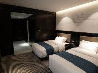 南方酒店(西安高新区锦业路店) - 高级双床房