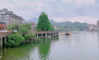 Jiugongshan Longtian Villa