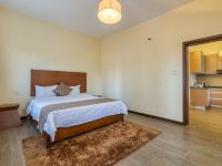 深圳凤凰智慧公寓酒店(深圳凤凰倚山别苑酒店) - 三居室家庭套房