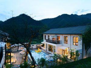 Manqu Home Stay for Designers