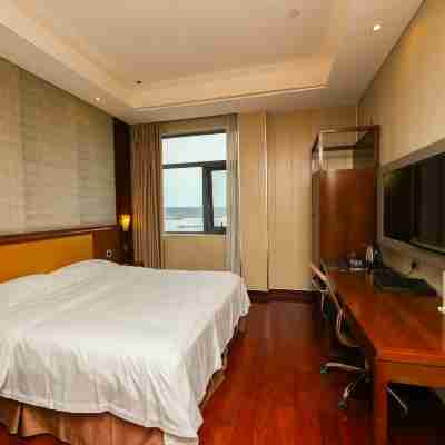 Dongjiang Holiday Hotel Rooms