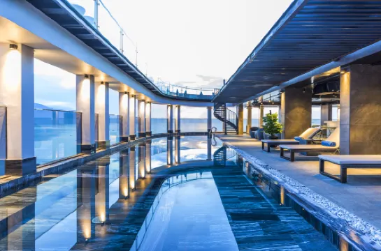 峴港斯特拉馬里斯海灘飯店