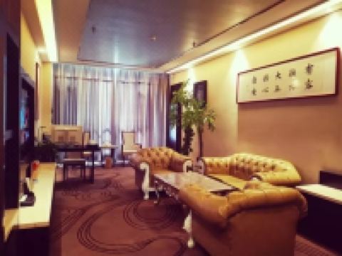 临夏亿星大酒店 - 商务套房