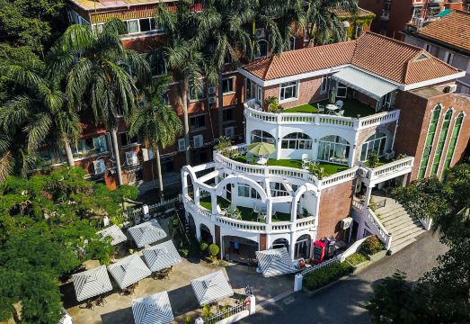 융순 빌라 호텔의 아늑한 객실 모습