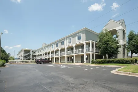 Studio 6 Suites Norcross, GA