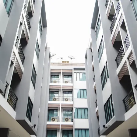 Picnic Hotel Bangkok - Rang Nam Отели рядом с достопримечательностью «Станция надземного метро Victory Monument»