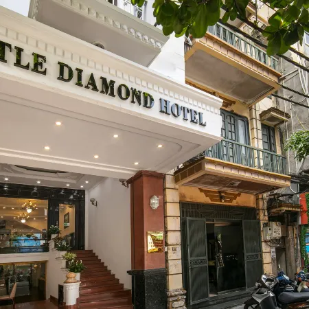 Little Diamond Hotel Отели рядом с достопримечательностью «Храм Нгоксон»