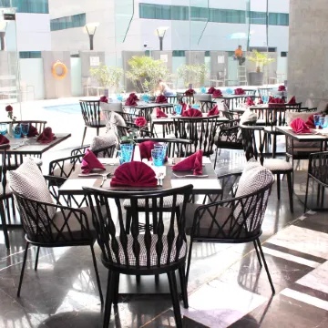 Holiday Villa Hotel & Residence City Centre Doha
