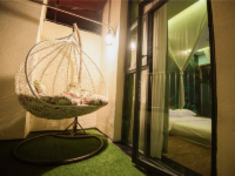 广元我家美精品主题酒店 - 情迷森林遇见系