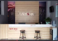 Yiyi Chain Hotel (Guanyun Longxi Century Homeland Shop)