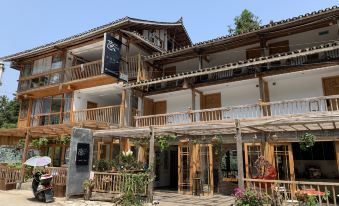 seclusion Hotel(Liping Zhaoxing store